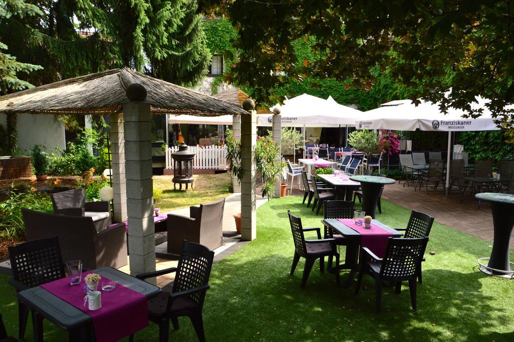 Hotel Haus Krone Bexbach Екстер'єр фото