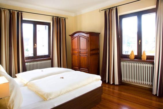 Hotel Haus Krone Bexbach Екстер'єр фото